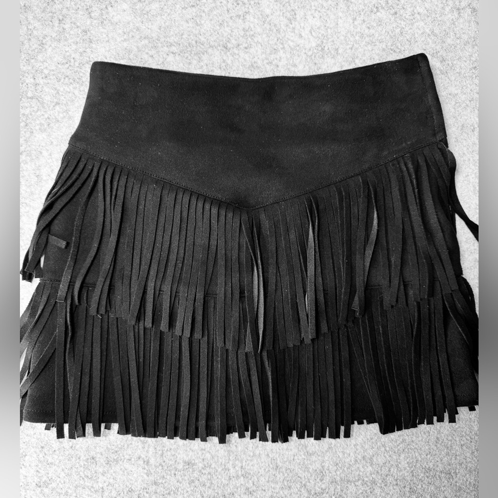 Franki by Francesca’s Girls Faux Suede Fringe Skirt Size 10